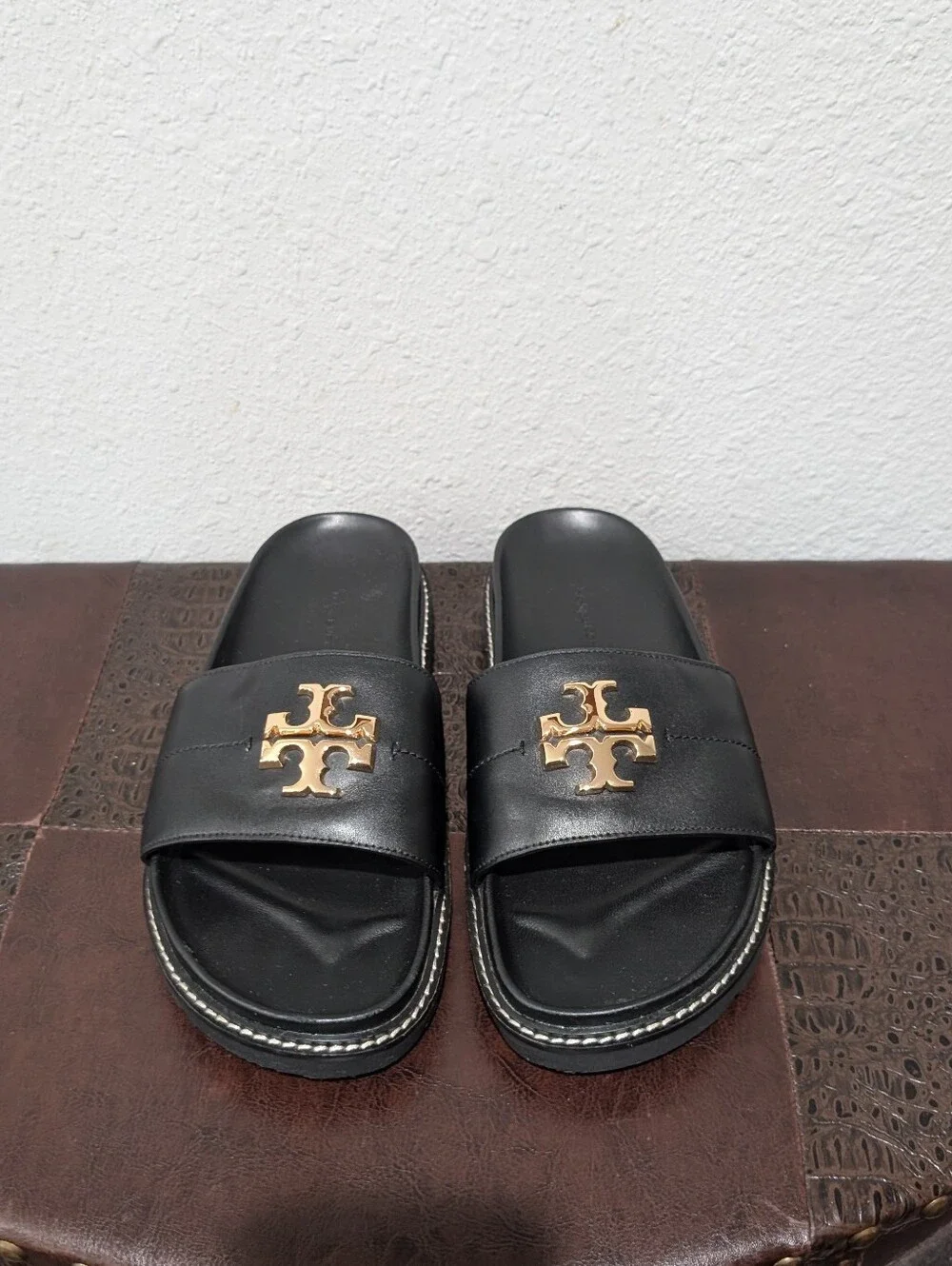 Tory Burch Everly Anatomic Lug Nappa Leather Slide Sandal in Black Size 8
